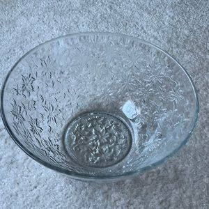 Princess House Fantasia salad bowl